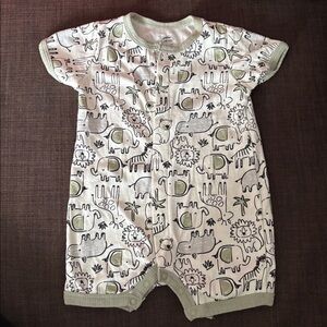 ❤️Mother’s Choice 6-9 Month Romper